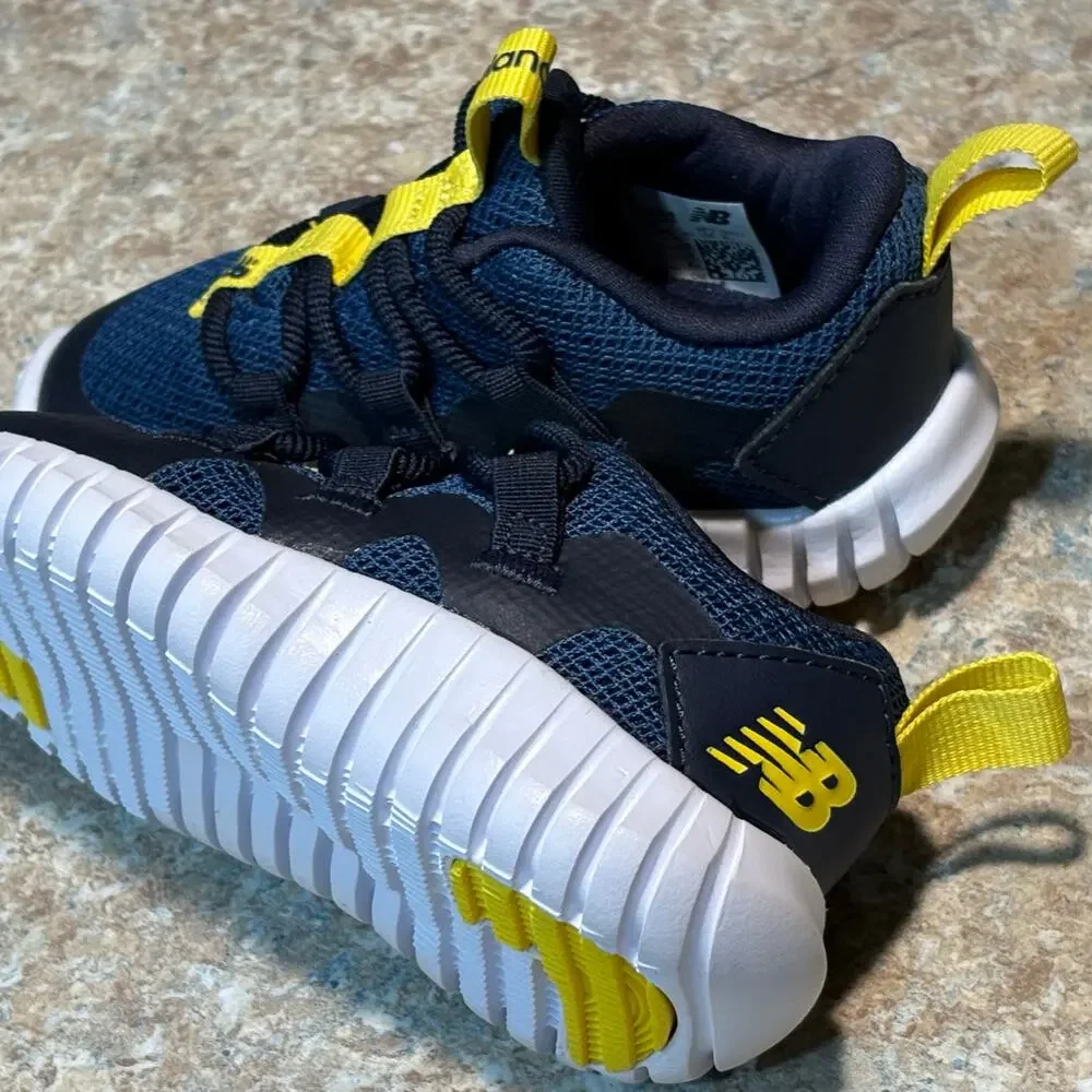 New Balance Infant Baby Playgruv Blue Running Bungee Shoes Size 5 Toddler - Picture 11 of 11